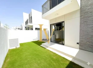 3 Bedroom Townhouse for Sale in Claret, DAMAC Hills 2 (Akoya by DAMAC) - Claret | Luxven Real Estate