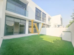 3 Bedroom Townhouse for Sale in Claret, DAMAC Hills 2 (Akoya by DAMAC) - Claret | Luxven Real Estate
