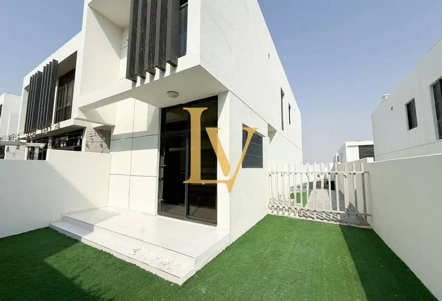3 Bedroom Townhouse for Sale in Janusia, DAMAC Hills 2 (Akoya by DAMAC)