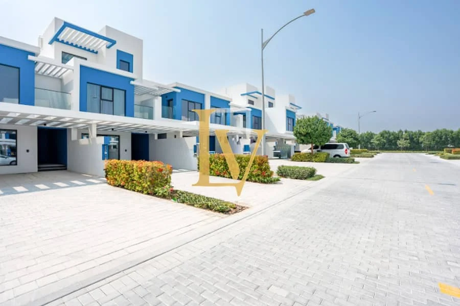 5 Bedroom Townhouse for Sale in Santorini, DAMAC Lagoons
